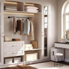 drabuziu kabykla prie sienos.jpg1