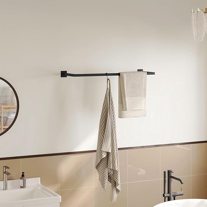 drabuziu kabykla prie sienos.jpg2 drabuziu kabykla prie sienos.jpg2