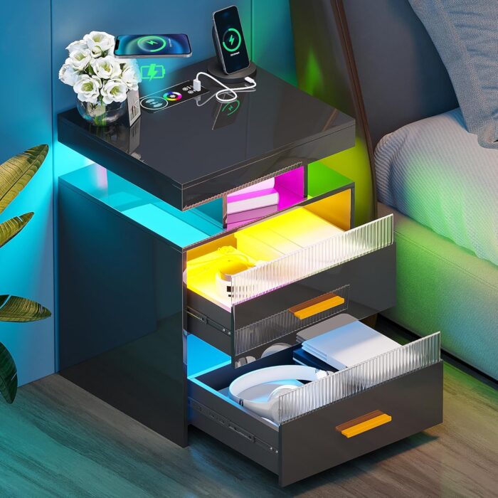 naktinis staliukas.jpg3